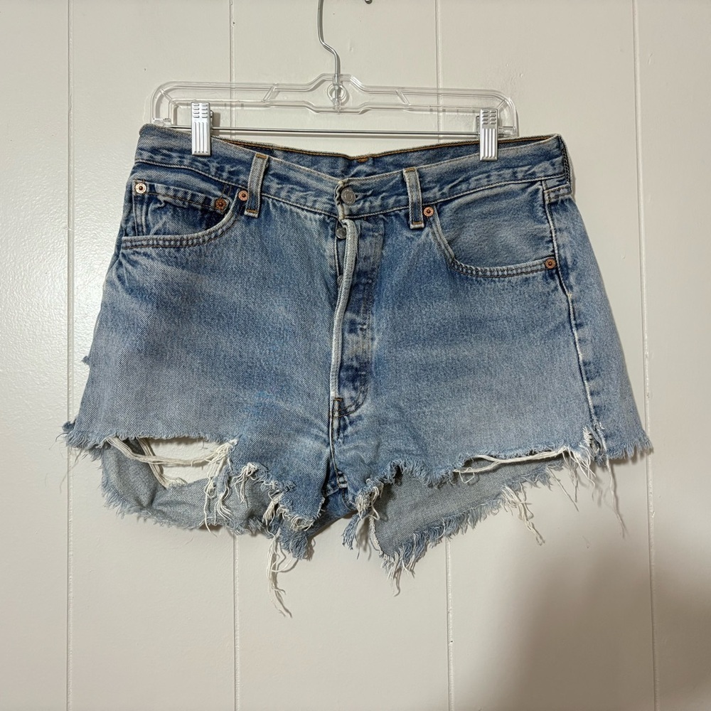 Vintage Levi’s 501 Cutoff Shorts Women’s Size 31 High Rise Button Fly Distressed